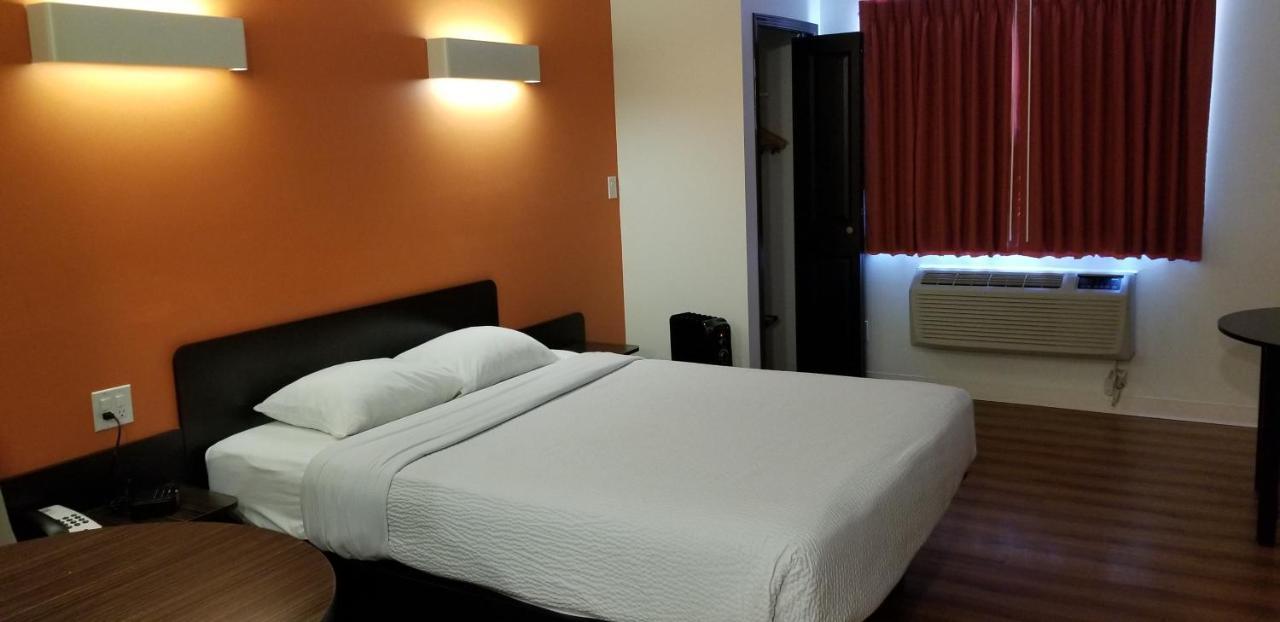 Joys Inn Innisfail, Ab Εξωτερικό φωτογραφία