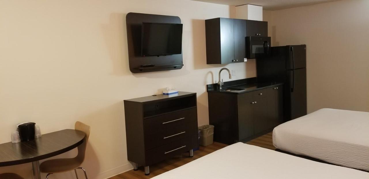 Joys Inn Innisfail, Ab Εξωτερικό φωτογραφία