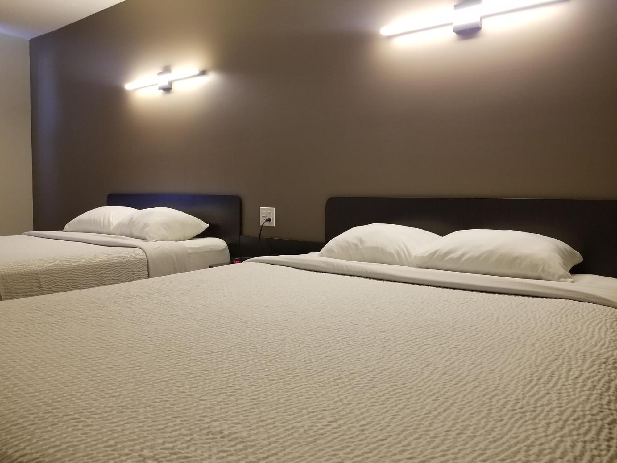 Joys Inn Innisfail, Ab Εξωτερικό φωτογραφία